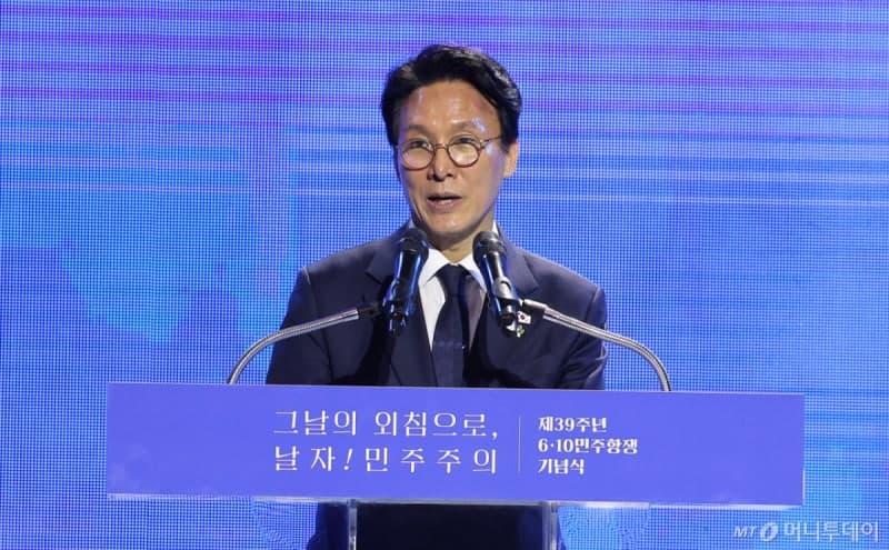 김 총리, 최태원 '해외 반도체 공장' 검토에 "한국에서 되도록 노력할 것"