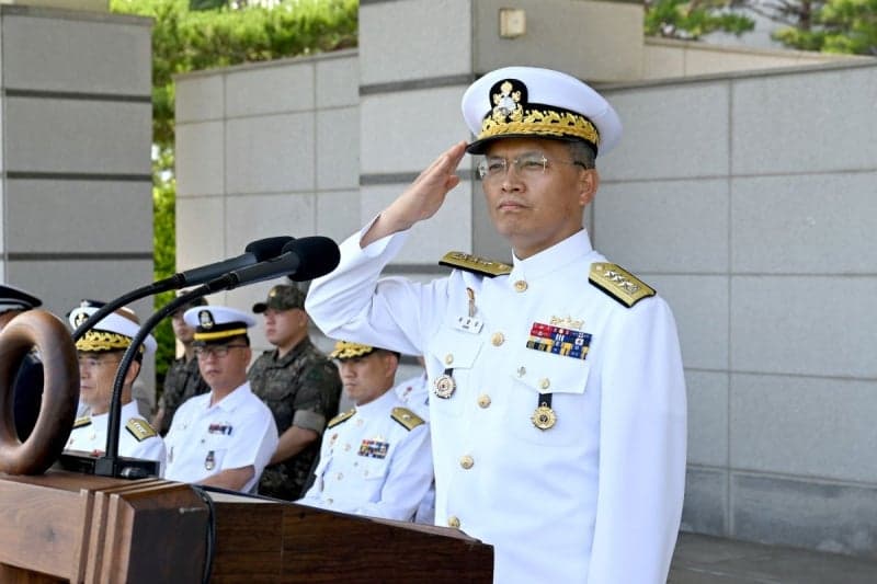 곽광섭 중장, 제35대 해군작전사령관 취임…"조국해양 수호" 다짐