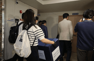 송파경찰서장 이어 '투표용지 부족' 송파구 선관위원장도 사임…“책임은 누가지나”