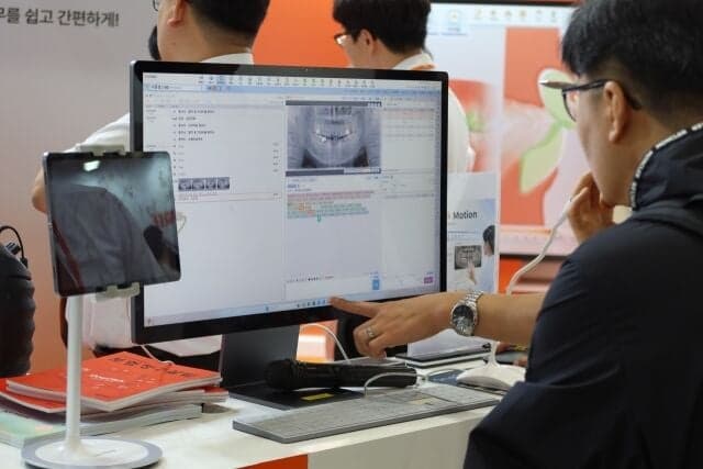 오스템임플란트, 전자차트 '원클릭' AI 기능 확대…"업무 효율성 제고"