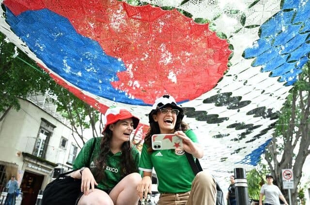 48개국 참가 초대형 월드컵 개막, 39일간의 '축구 전쟁' 서막…홍명보호 원정 8강 도전