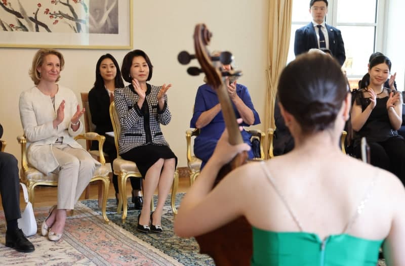 김혜경 여사, 벨기에 K클래식 격려…'K의 힘'은 여기서