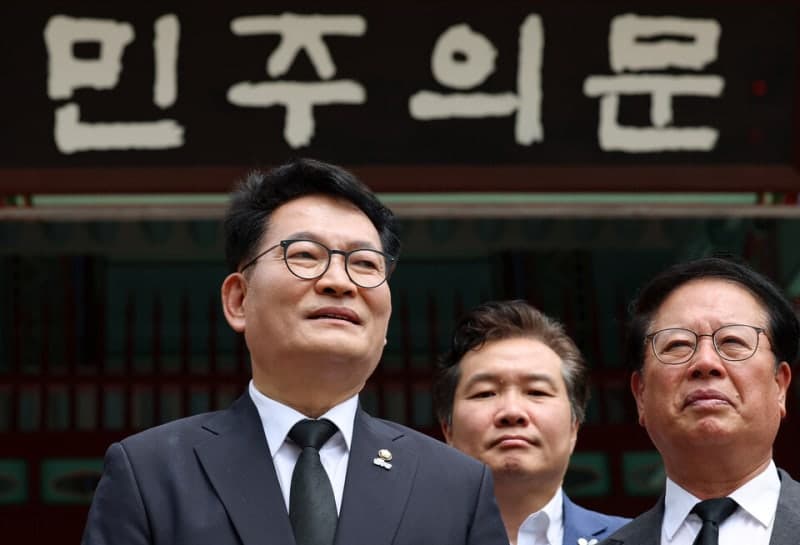 송영길, 李대통령 '희생양' 발언에 "정신 번쩍…후회의 역사 반복 안 돼"