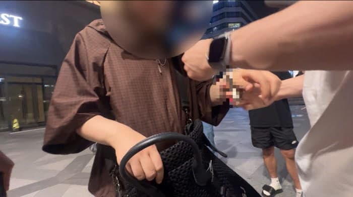 훔친 노트북 중고거래 올린 30대 여성, '구매자 위장' 경찰에 덜미