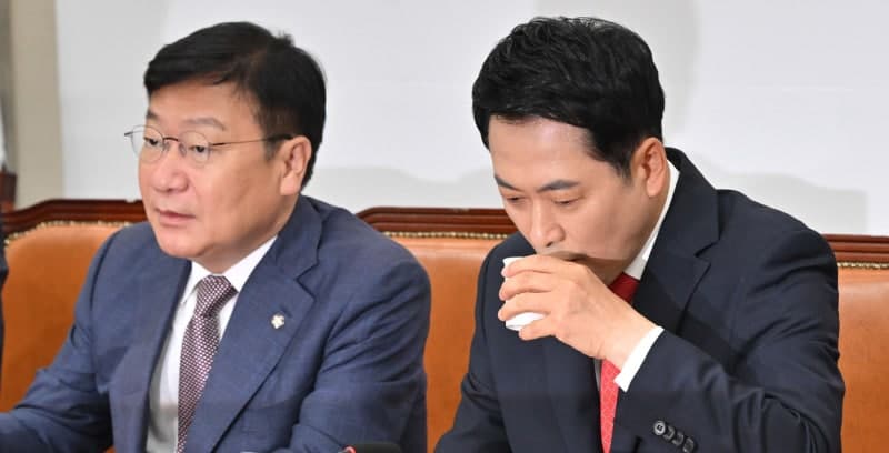 정청래 "국민 영원, 정권 짧다" 발언 후폭풍…민주당 당권 경쟁 '폭풍속으로'