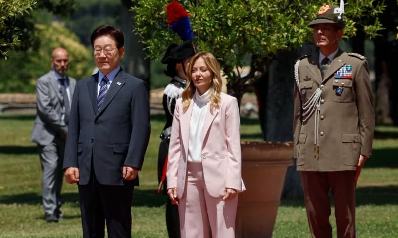이 대통령, 로마서 멜로니 총리와 정상회담 돌입…환영식 참석 후 MOU 교환식도 예정