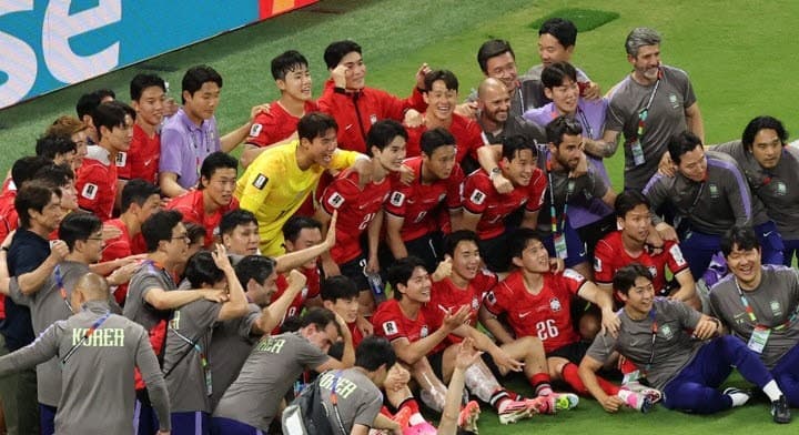 한국 축구, 16년 만의 '월드컵 1차전 승리' 신화 쏘며 '우연일까 필연일까' 조별리그 통과 기대