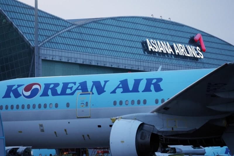 KB증권 "대한항공, 화물운임 상승·아시아나 합병으로 연 3265억원 당기순이익 가산 효과"