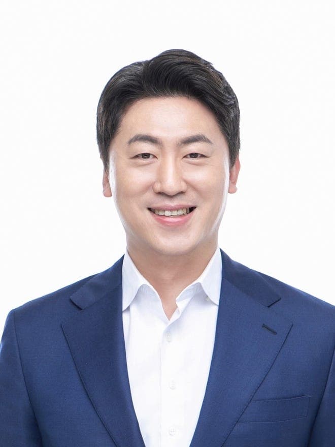 롯데하이마트, 신임 대표에 'AI·데이터 전문가' 야놀자 출신 김종윤 부사장 내정