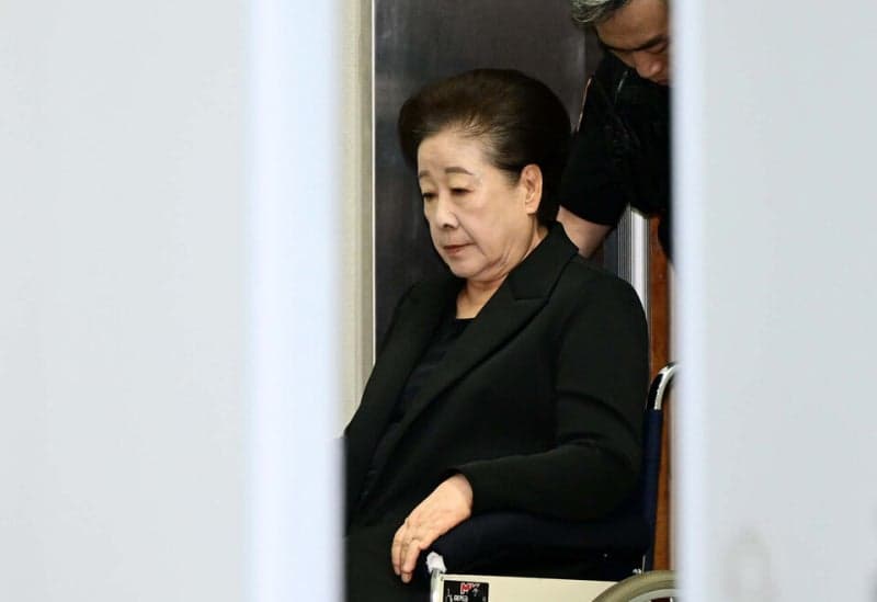 한학자 "권성동 1억·김건희 선물 준 적 없어"…이후 증언 거부