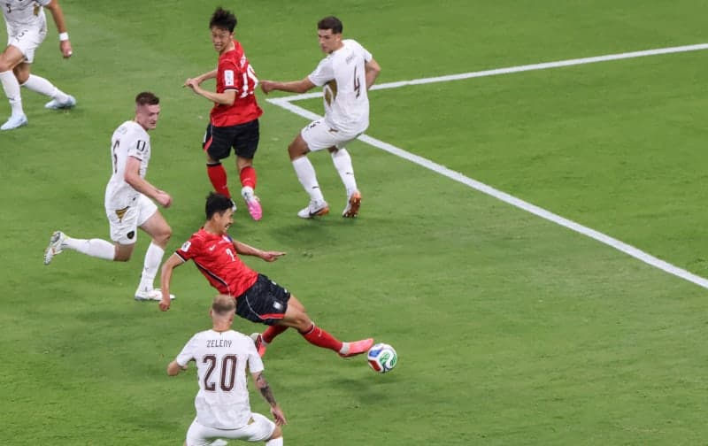 손흥민·이강인 앞세운 홍명보호, 체코 밀어붙였지만 전반 아쉬운 '0-0'