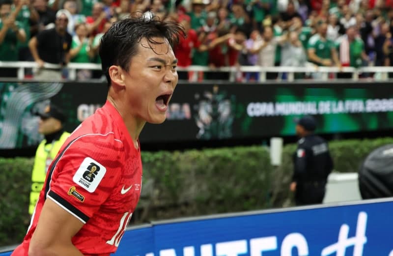 황인범 동점골-오현규 결승골, 한국 체코에 2-1 극적 역전승…16년 만에 월드컵 첫 승