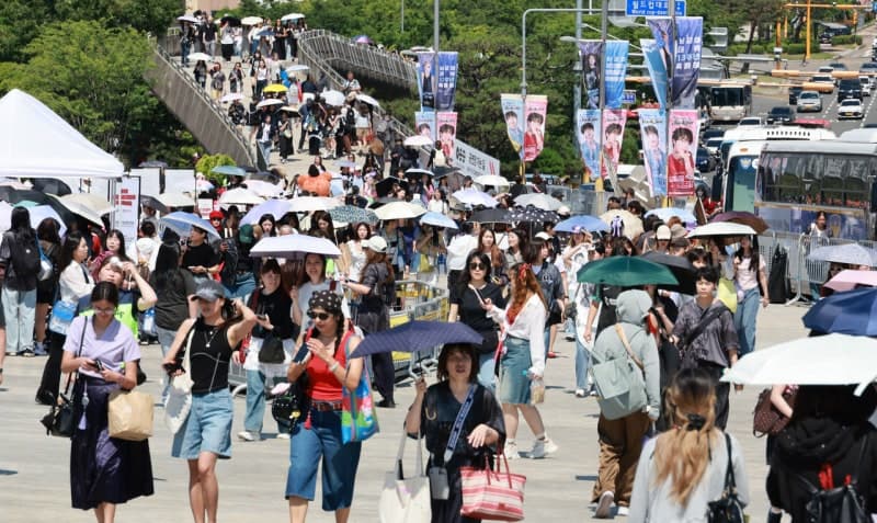 BTS 부산 공연 암표상 무더기 적발, 기상천외 수법으로 폭리
