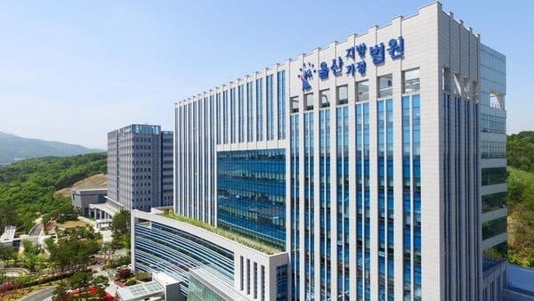 공장 무단 침입해 "노조 가입하라"며 직원 폭행한 노조 간부들 집유