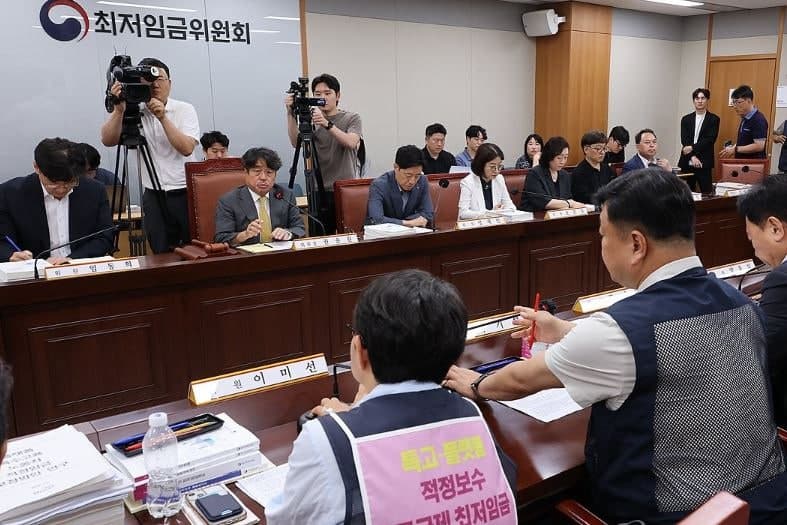 경총 "물가보다 6배 폭등" 최저임금, 음식점업 등 업종별 차등 적용 재차 요구