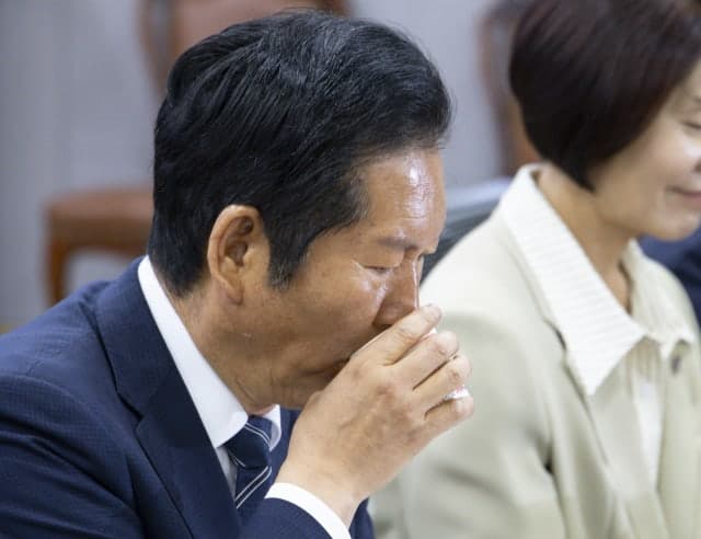 李 대통령 "신념보다 책임" 파장 속 정청래 연임 결단 임박…김민석과 정면대결 가나