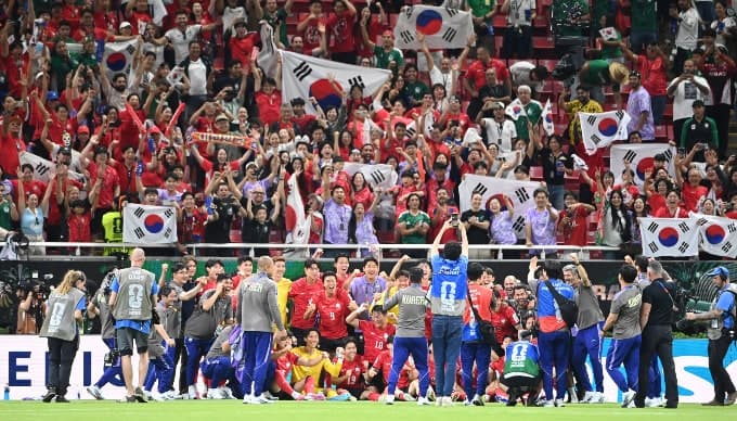 "축구 봐야 해" 장인어른 칠순 불참…'축구광' 남편에 아내 "월드컵이 두렵다" 호소