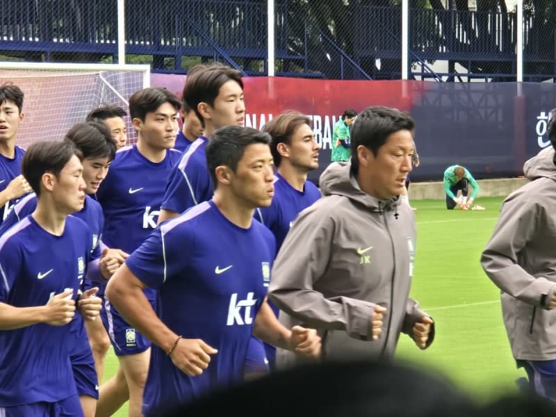 "목표는 개최국 멕시코"…체코 잡은 홍명보호, 빗줄기 속 훈련 재개하며 멕시코전 담금질