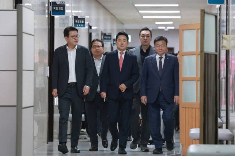 국민의힘 "서울 등 5곳 전면 재선거 소청"…긴급 최고위 의결