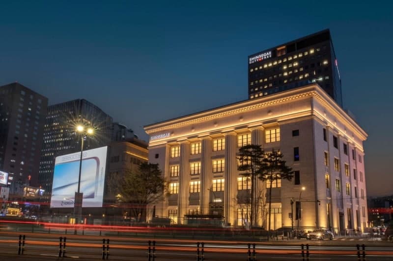 "신세계, 목표가 100만…내수 회복에 외국인 유입까지"-대신