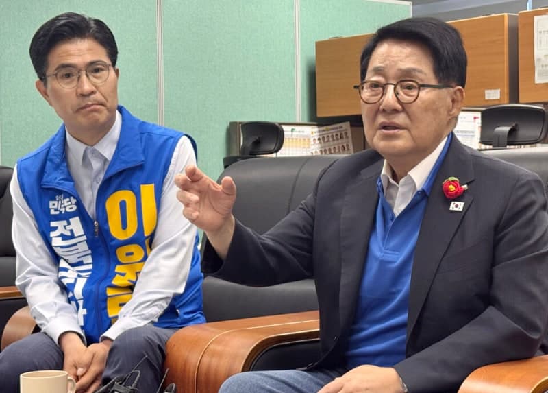박지원 "삿대질하다 주먹질하면 코피 터지는 건 국민" 이재명 대통령과 당권 갈등 비판
