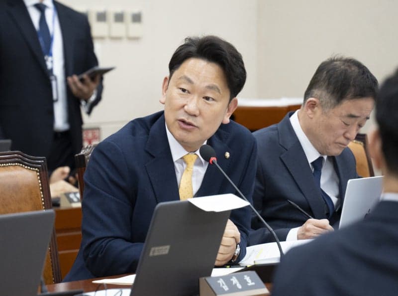 곽상언 "노무현재단이 유시민 홍보 채널인가"…출판기념회 생중계 직격