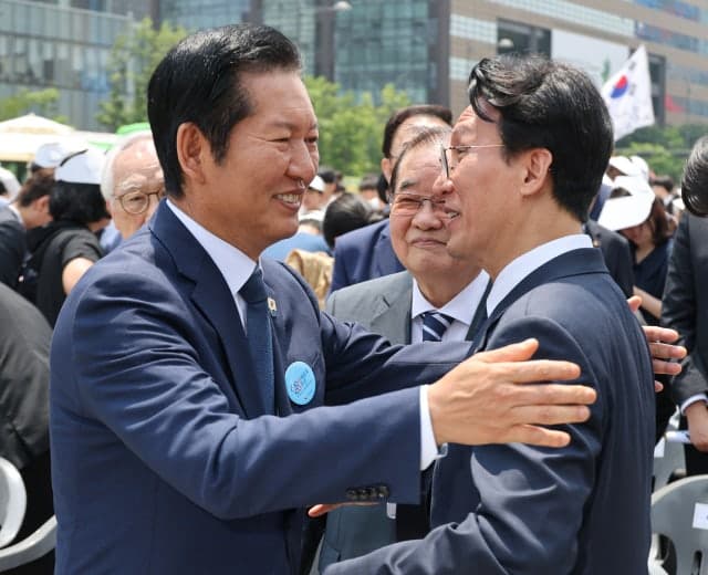 김민석·송영길, 민주당 전당대회 앞두고 호남 당심 선점 경쟁