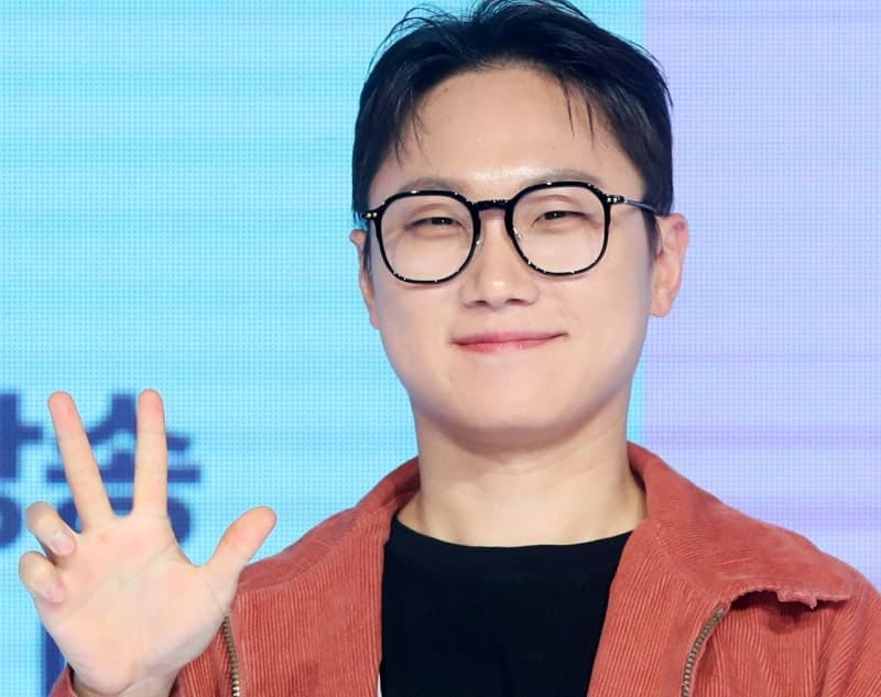 빠니보틀 "연예인들, 유튜브 돈 냄새 맡고 들어와" 발언 논란에 "재밌자고 한 거라고" 해명
