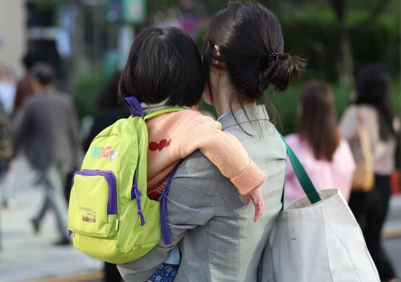 교육부, "아프면 쉬도록" 유치원 교사 대체인력 지원 제도화 발표