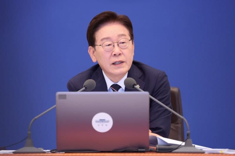 李대통령 "잠실 시위대 '개표소 봉쇄' 민간인 출입제한 행패…공모자까지 엄중 수사하라"