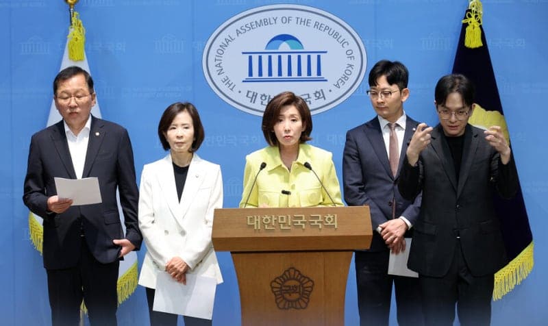 나경원 "경찰, 잠실 개표소 증거인멸 시도" 비판…"국가폭력이자 범죄 은폐"