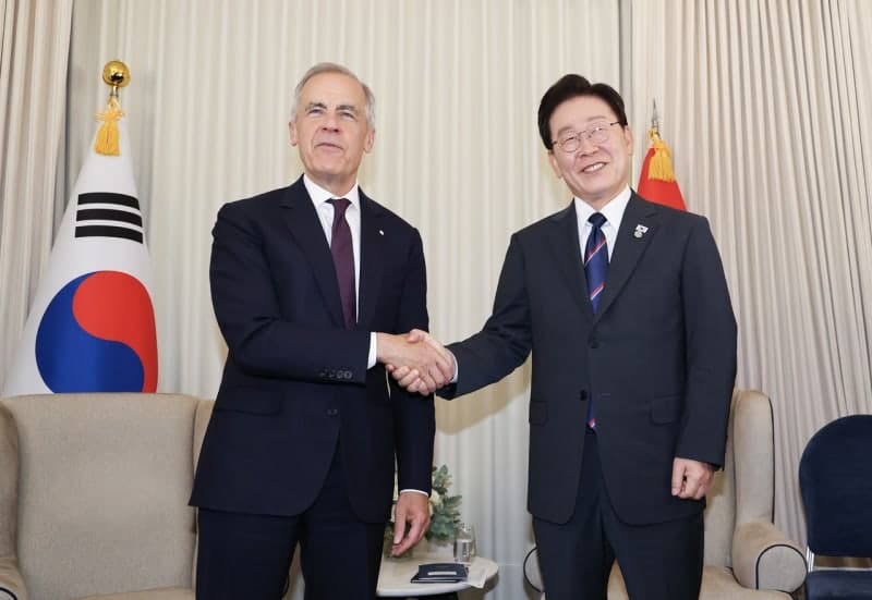 이재명 대통령, 캐나다 총리와 "협력할 게 많아"…60조 잠수함 수주전 '외교전'