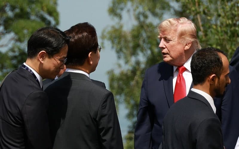 李대통령, G7서 트럼프와 2시간 대화 "한반도 평화 정착에 관심 기대"