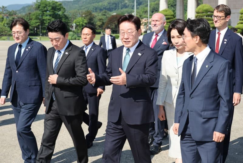 정청래, 연임 도전 시사하며 '친명' 계파갈등 정면돌파