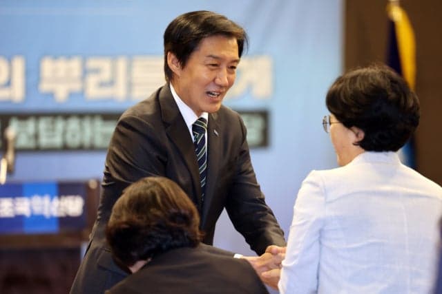 광주 찾은 조국 "민주당과 혁신당, 연대와 통합 강화해야"