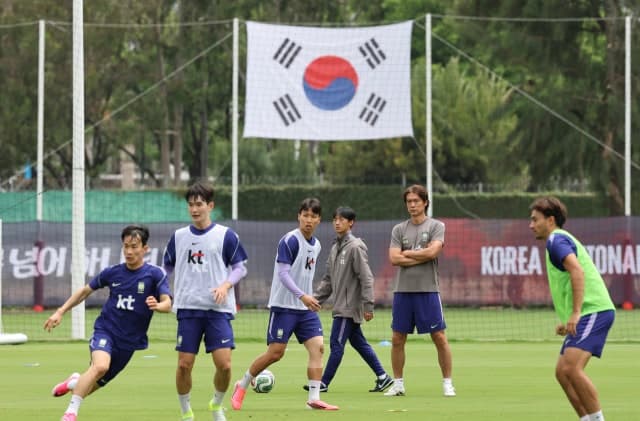홍명보호 비공개 훈련장 불법 드론 출현, 현지 경찰 수사 착수