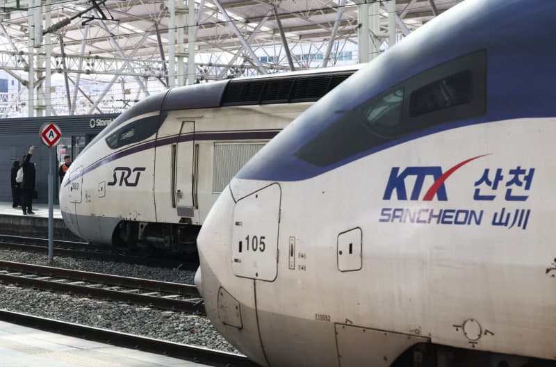 KTX 객실서 '술판' 벌인 중년 무리…승무원 제지에도 "안 시끄러운데"