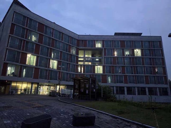 천안 대학교 기숙사 화장실서 불…140여명 대피