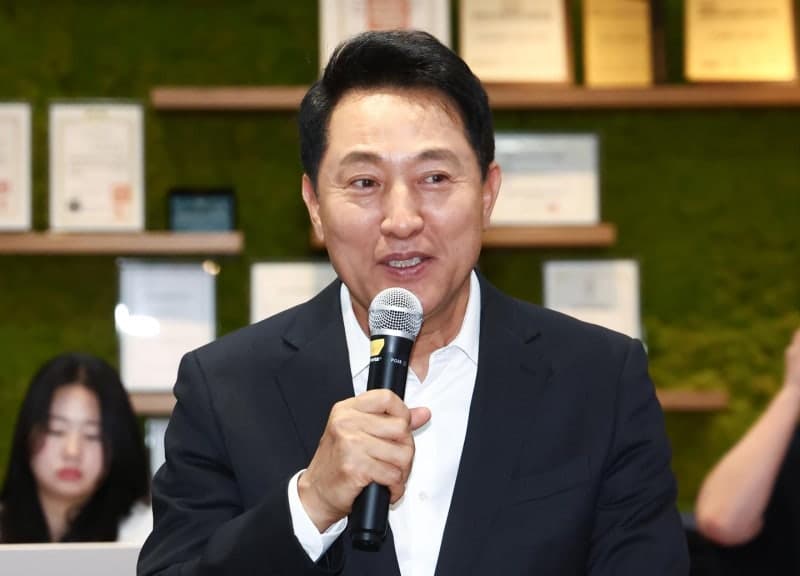 오세훈 "한동훈 복당, 당연하나 서두르면 국힘 쇄신 걸림돌…느긋해야"