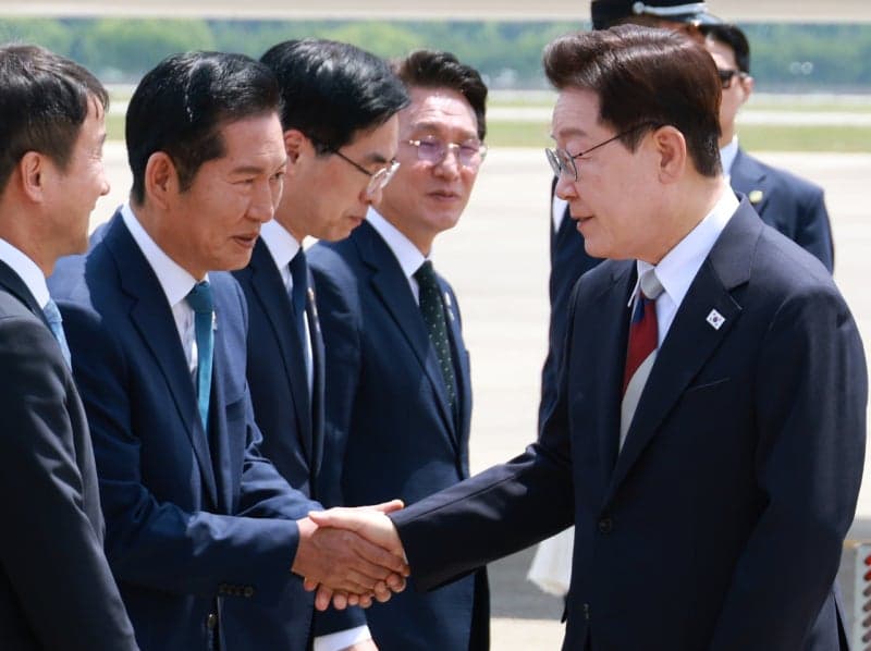 이재명 대통령 귀국, 당청 갈등 봉합 시도