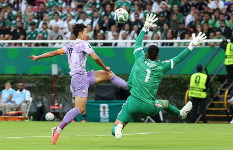 '유효 슈팅 0개' 홍명보호, 개최국 멕시코와 전반 0-0 마무리