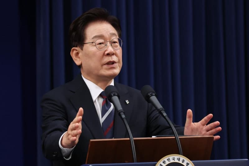 李대통령 "선관위 원포인트 개헌해야…필요하면 대통령이 발의"