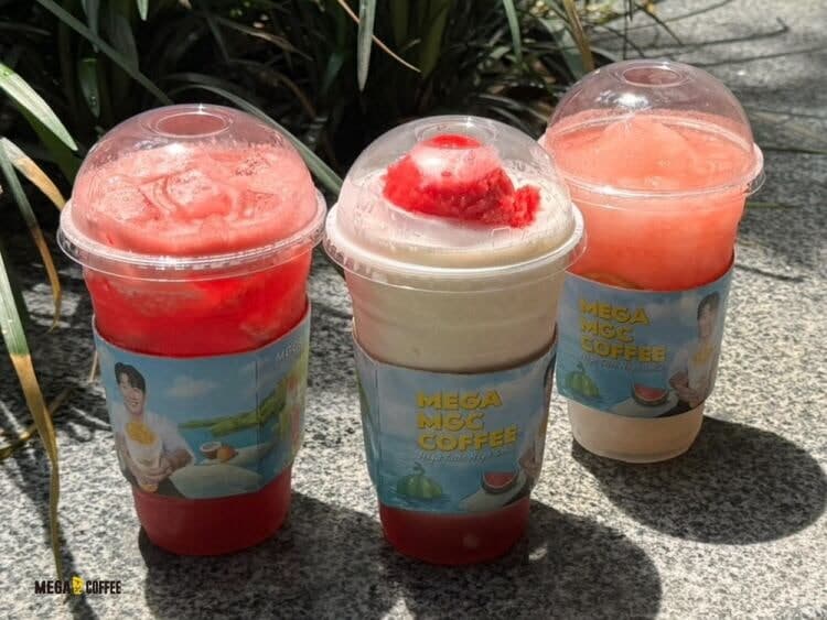 "수박 68만통 썼다"…메가MGC커피 수박 3종, 50일 만에 280만잔 판매 돌파