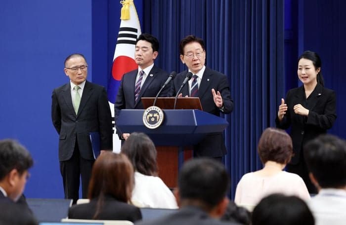 이재명 대통령, 트럼프와 북핵 '단계적 접근' 공감대 형성