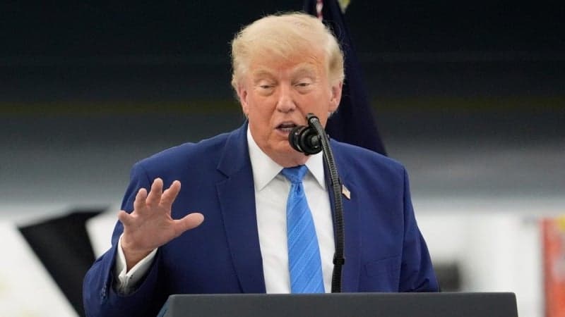 트럼프 "이란, 60일 내 합의 없으면 원치 않는 조치 할 것"