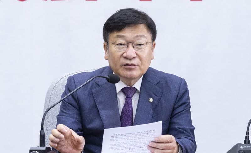 정점식 "장동혁 거취, 내년 2월까지 가겠나…빨리 종결돼야"