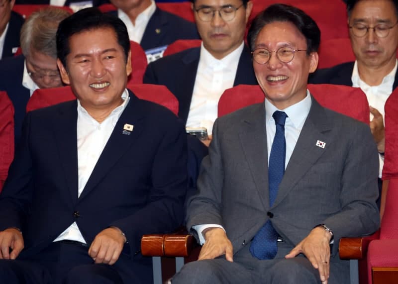 정청래 "세계적 지도자" 김민석 "황금시대 개막"…'원팀 정신' 강조