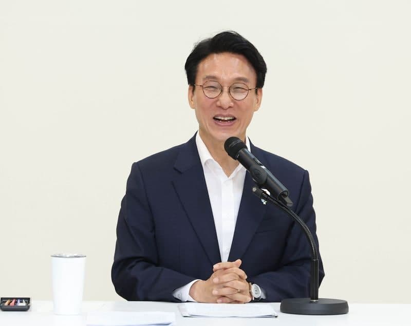 김민석 총리 "선관위 개혁 '원포인트 개헌' 국회 복귀 후 본격 논의"