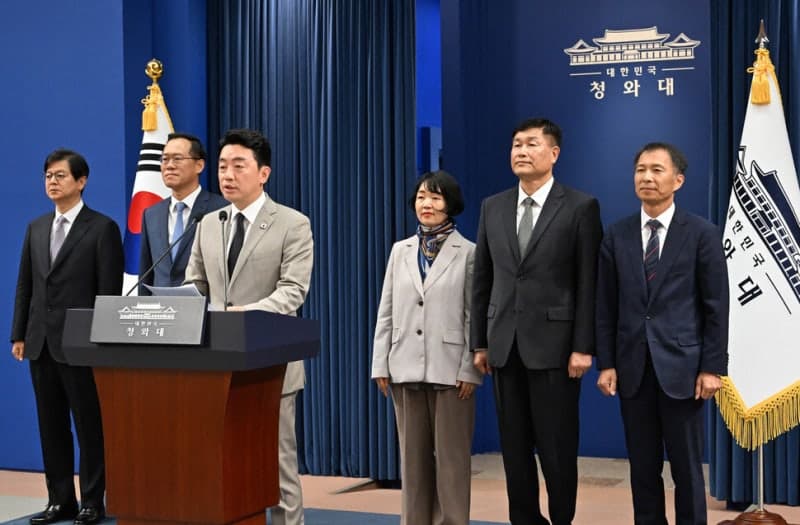 이재명 靑 2기 참모진 개편, 국정 쇄신 속도