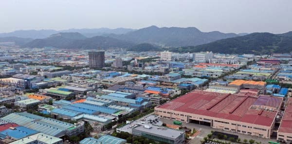 김정관 산업장관 "조선산업 M.AX 힘, 공급망 전체 확산될 때 발휘"… AI로 조선 공급망 잇는다